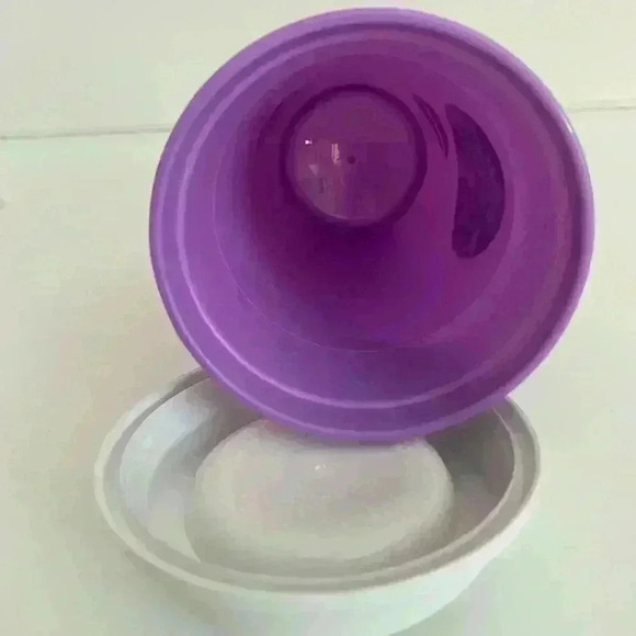 Starbucks 2013 Valentine’s Day Grande Reusable Cup Lilac Red Pink 16 oz - Picture 3 of 6